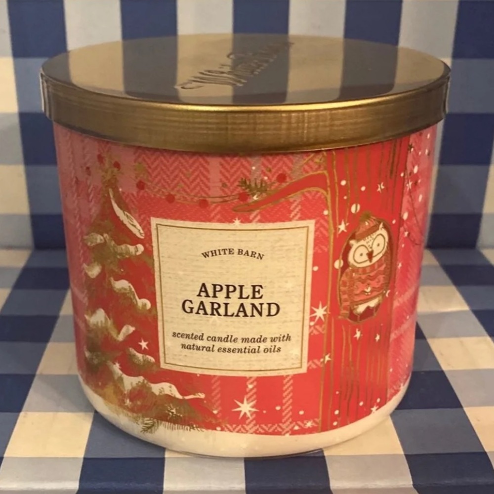 Bath and body works candle Apple Garland